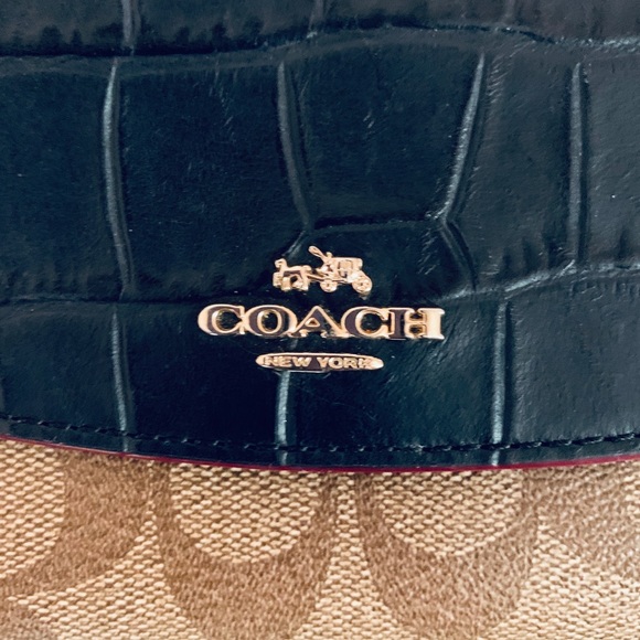 Coach Wallet - Picture 8 of 8